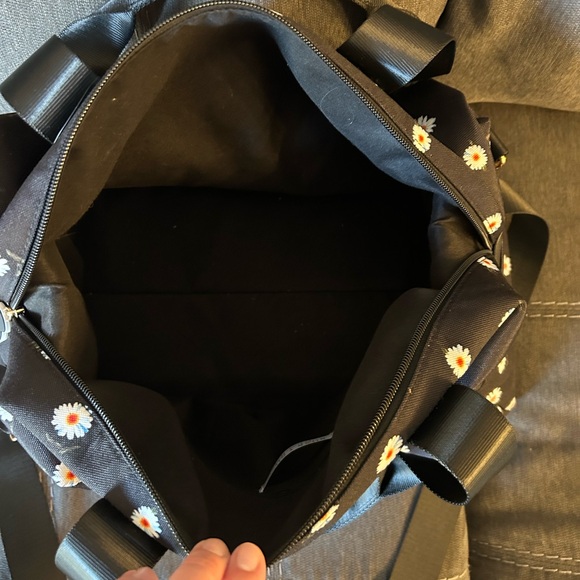 Small daisy print duffel bag - brand Alice and Olivia - Picture 4 of 7